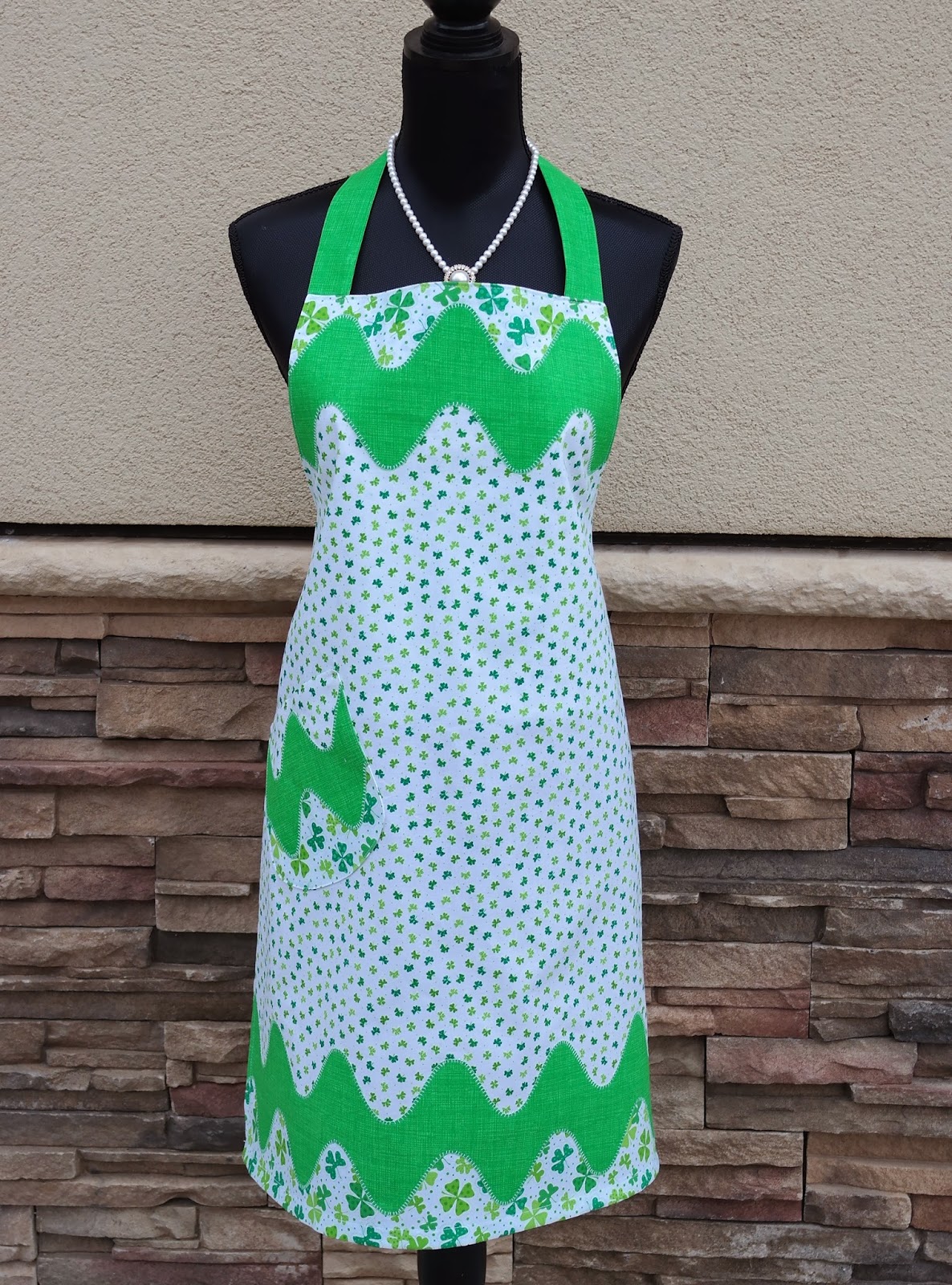 St Pat Apron